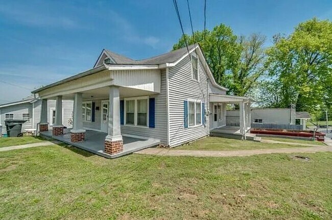 316 N High St in Columbia, TN - Building Photo - Building Photo