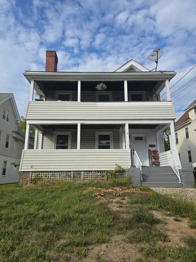 31 Harrison St, Unit 1st Fl Fantastic Place