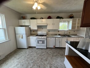 2530 Radcliffe Ave, Unit 2530A Radcliffe Avenue in Roslyn, PA - Building Photo - Building Photo