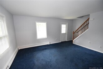 53 Mountain St in Ellington, CT - Building Photo - Building Photo