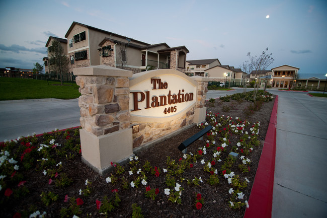 Plantation Apartments