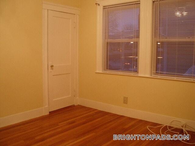 45 Harriet St, Unit 1 in Boston, MA - Foto de edificio - Building Photo