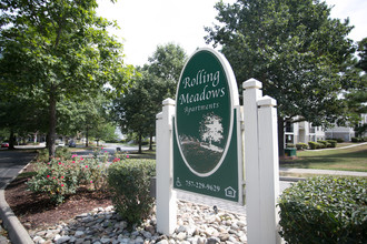 Rolling Meadows Apartments - Tax Credit in Williamsburg, VA - Foto de edificio - Building Photo