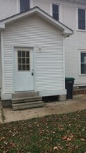 1002 W Oakland Ave in Austin, MN - Building Photo - Building Photo