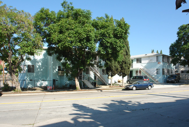 721-733 Vendome St in Los Angeles, CA - Building Photo - Building Photo