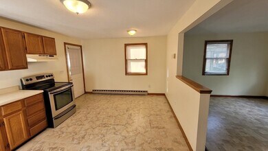 25 Ruskin St in Springfield, MA - Building Photo - Building Photo