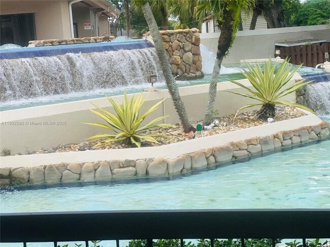 5221 SW 154th Pl in Miami, FL - Building Photo - Building Photo