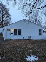 109 Alcott Rd in Rochester, NY - Building Photo