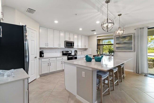 10805 Tarflower Dr in Venice, FL - Foto de edificio - Building Photo