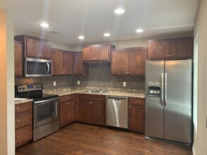429 Oakwood Rd in Tullahoma, TN - Building Photo - Building Photo