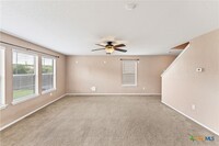 5757 Columbia Dr in Schertz, TX - Building Photo - Building Photo