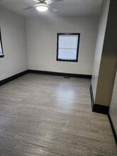 53 Baldwick Rd, Unit 1 in Pittsburgh, PA - Foto de edificio - Building Photo