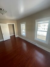 110 Van Dam St, Unit #2 in Saratoga Springs, NY - Building Photo - Building Photo