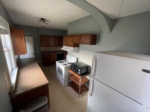 124 N 38th St in Omaha, NE - Building Photo - Building Photo