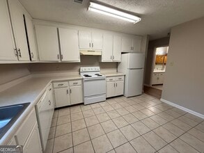 110 Jockey Club Dr in Athens, GA - Building Photo - Building Photo