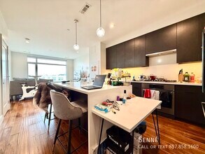 106 Sumner St in Boston, MA - Building Photo - Building Photo