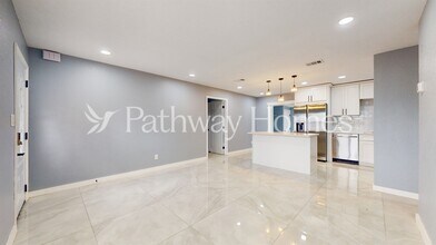 3791 72nd St N in St. Petersburg, FL - Building Photo - Building Photo