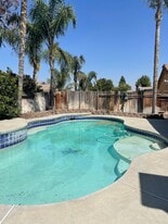 6409 Easter Lily Ct in Bakersfield, CA - Building Photo