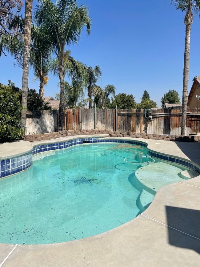 6409 Easter Lily Ct