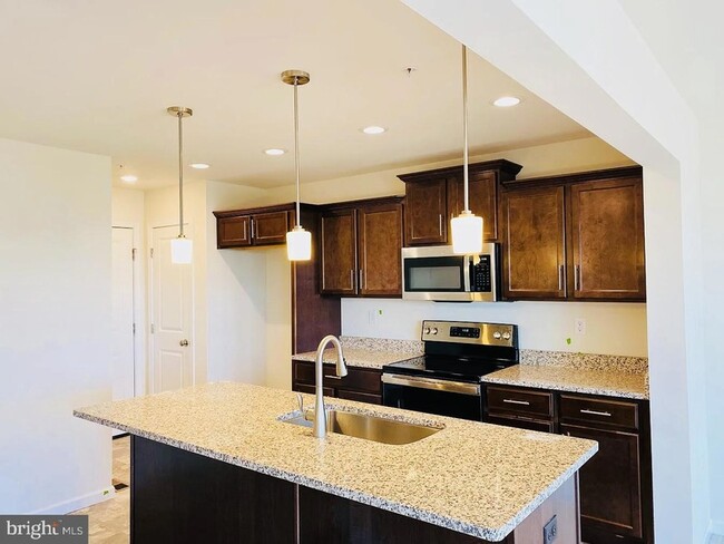 9 Shillington Ln in Carlisle, PA - Foto de edificio - Building Photo