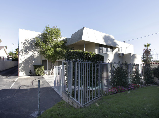 6226 Craner Ave in North Hollywood, CA - Foto de edificio - Building Photo