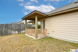 362 Limerick Rd in Buda, TX - Building Photo