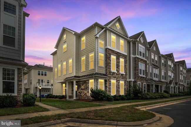 property at 42406 Benfold Square
