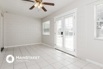 1660 Thoreau St in Titusville, FL - Building Photo - Building Photo