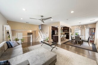 74 Emerald Pl in Clark, NJ - Building Photo - Building Photo