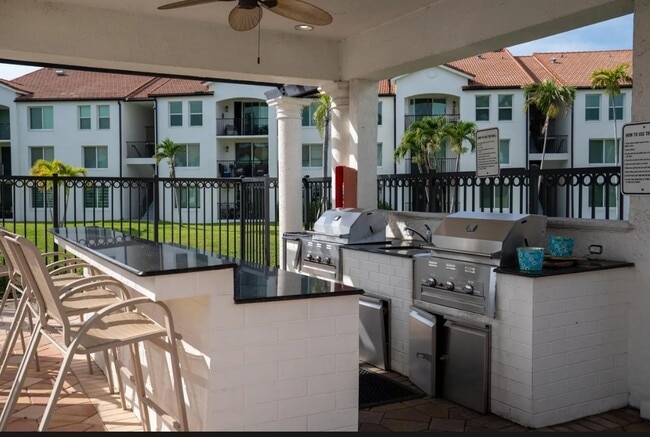 property at 1007 Villa Ln