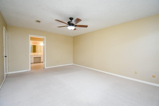 property at 910 Shillington Dr