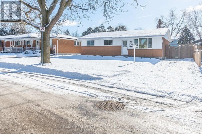property at 176 Wellesley Crescent