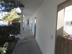 707 E Chuck Walla Rd in Palm Springs, CA - Building Photo - Building Photo