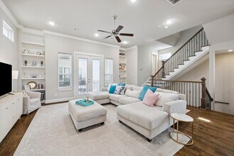2504 Beall St in Houston, TX - Building Photo - Building Photo