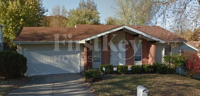 6863 Foxbend Ct in Florissant, MO - Building Photo