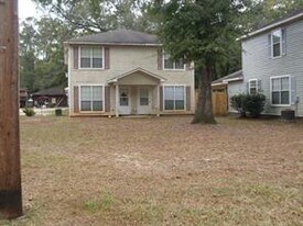 132 Bayou Sara Ave in Saraland, AL - Building Photo