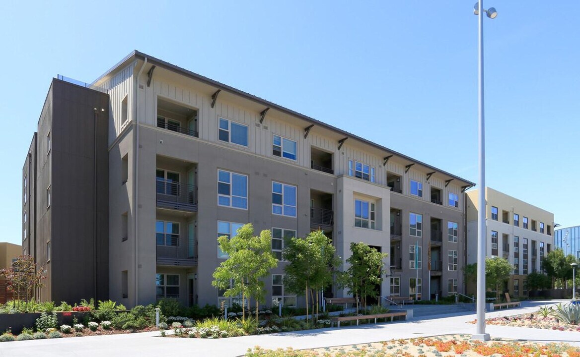 3088 Baze Rd, Unit SI ID1280473P in San Mateo, CA - Foto de edificio