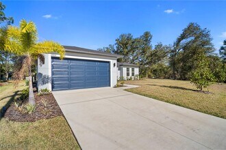 2816 Barry Rd in North Port, FL - Building Photo - Building Photo