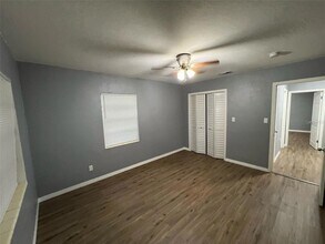 801 E Lake Ave, Unit 807 in Tampa, FL - Building Photo - Building Photo
