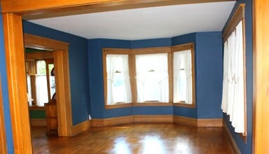 234 S Highland Ave in Rockford, IL - Building Photo - Building Photo
