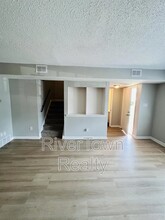 3748 Cambridge Station Dr in Memphis, TN - Building Photo - Building Photo