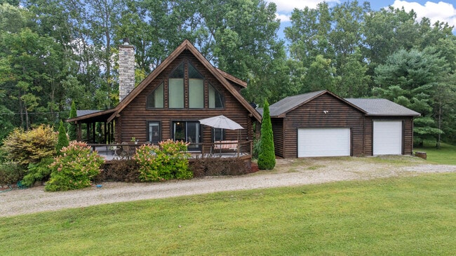property at 1115 Derby Ln