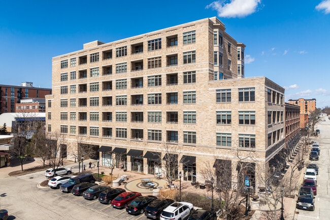 Metro Lofts in Arlington Heights, IL - Building Photo - Primary Photo