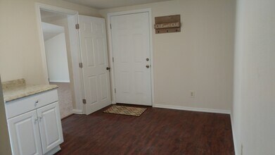 3242 Hilyard Ave in Klamath Falls, OR - Building Photo - Building Photo