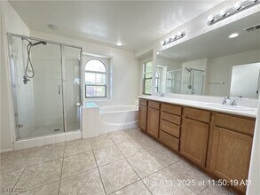 10632 Peach Creek St in Las Vegas, NV - Building Photo - Building Photo
