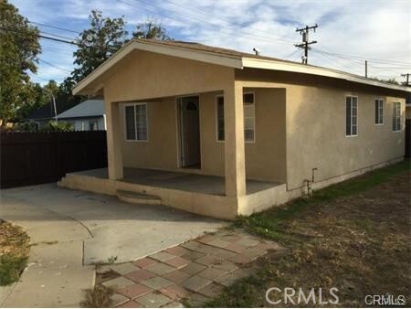 115 W Sunkist St in Ontario, CA - Building Photo