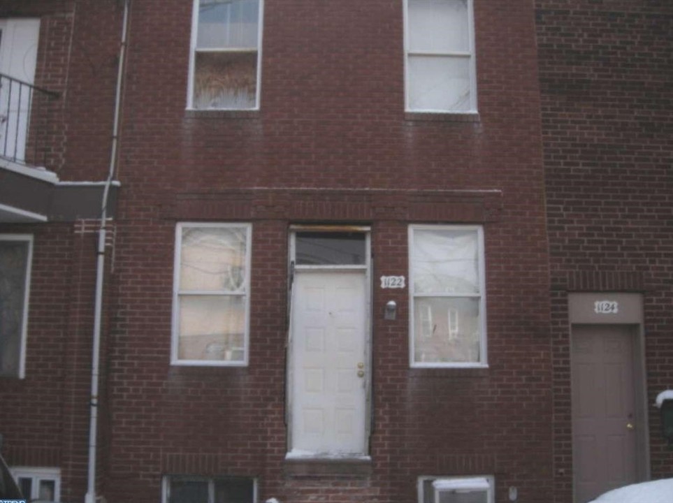 1122-1128 Dickinson St in Philadelphia, PA - Building Photo