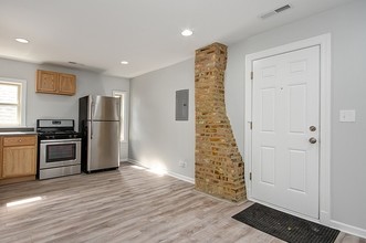 2020 W 18th St in Chicago, IL - Foto de edificio - Interior Photo