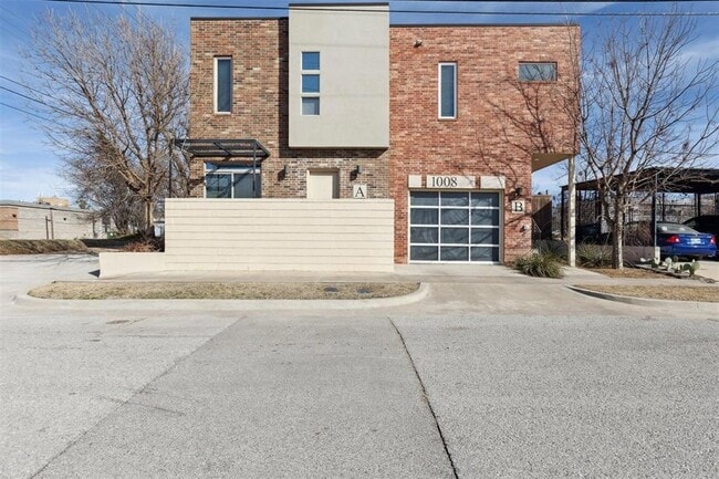 1008 N Francis Ave in Oklahoma City, OK - Foto de edificio - Building Photo