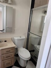 1110 NW 86th Terrace in Pembroke Pines, FL - Building Photo - Building Photo